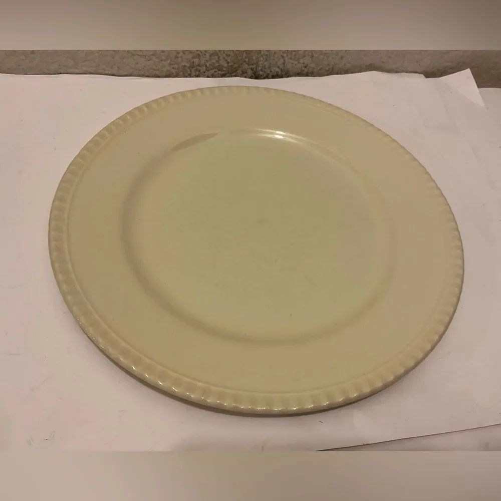 ROYAL STAFFORD heart of the potteries Large Dinner Plates 11"